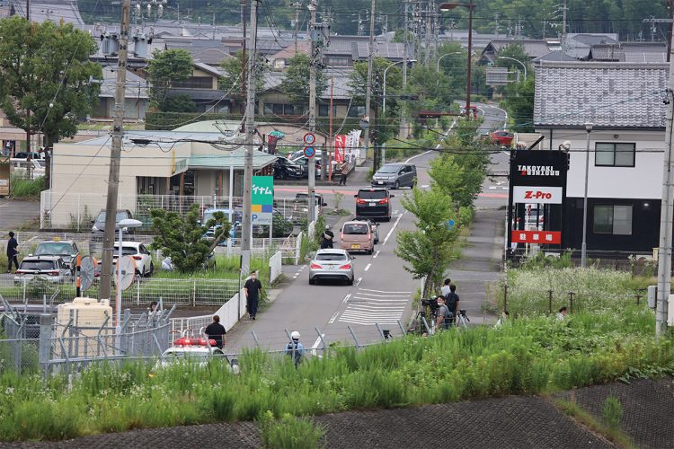 「日野基本射撃場」の対岸から見える景色