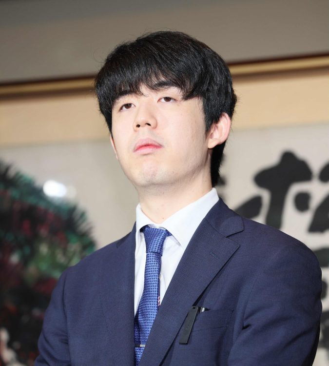 藤井聡太七冠（時事通信フォト）