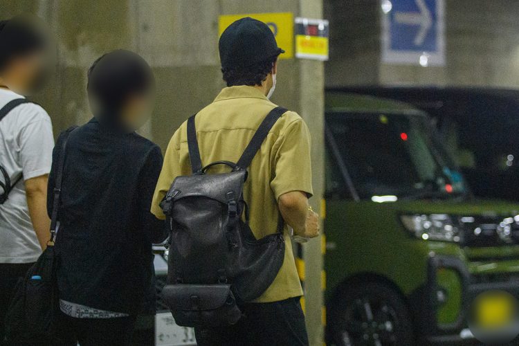 出演舞台を終えるとすぐに帰宅の途へ