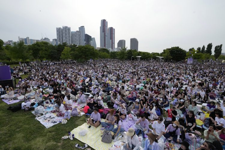 集まったファンは、なんと40万人を数えた（写真／アフロ）