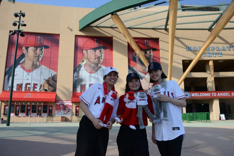 現地・アナハイムにも日本人女性ファンが駆けつけていた