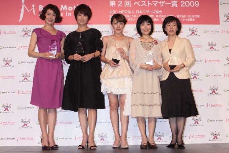 安田成美、黒田知永子、今井絵理子、俵万智、佐々木かをり