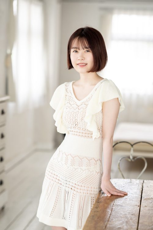 デジタル写真集『水卜さくら 神様はどうしてこんなに素晴らしいおっぱいを彼女だけに与えたのか？』が各電子書店で発売中