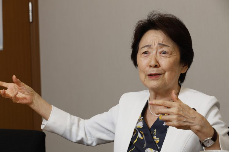 慰霊の際の安倍氏を語る山谷氏