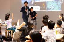 「どうしてこうなるでしょうか?」というやっちゃんの声掛けに、子どもたちの好奇心は刺激され、自分の頭で考え始める