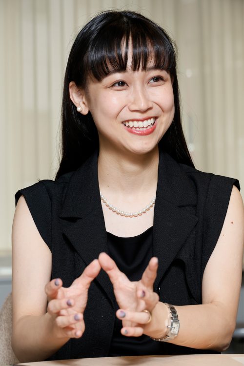 「株式会社カエカ」代表取締役の千葉佳織氏