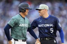 MLBオールスターゲーム2023。ア・リーグの大谷翔平とナ・リーグのフレディ・フリーマン(Sipa USA/時事通信フォト)MLBオールスターゲーム2023。ア・リーグの大谷翔平とナ・リーグのフレディ・フリーマン(Sipa USA/時事通信フォト)