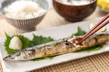 サンマなどに含まれるビタミンB12などに注目(イメージ)