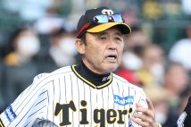 短期決戦での岡田彰布監督の采配にも注目が集まる(時事通信フォト)