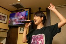 女性のおひとりさまにも人気拡大中の『スナック』 一見さんが知っておきたい“7つのルール”