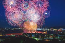 花火大会が全国で目白押し!(写真は滋賀県・びわ湖大花火大会/写真=AFLO)