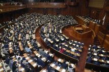 日本で女性議員が増えないことの弊害 「女性にしかわからない問題は議論されない」現実がある