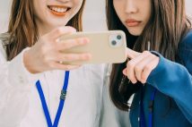 【「うざカワ」か「イライラ」か】SNSで流行する「なぁぜなぁぜ?」動画 Z世代の間でも賛否両論