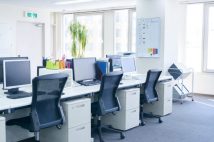 「えっ、社員がこんなことするの?」創業家の墓守り、社内合コン、怪我人続出のガチ運動会…我が社の奇妙なルール・風習