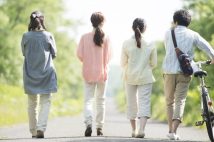 レポートがスマホのスクショ画面、「把握お願いします」メール… 教員が不安を覚える対応をしてくる大学生が増えている