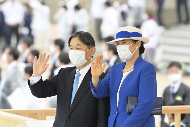 昨年の海づくり大会に参加された両陛下（2022年11月、兵庫。写真／JMPA）