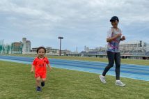 子供と一緒に走れるのがスロージョギングの良さ。佐藤さんと息子さん