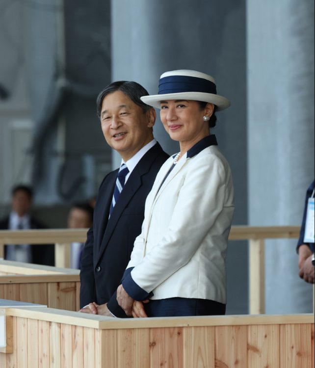 「四大行幸啓」の1つである「豊かな海づくり大会」での両陛下（9月17日。写真／JMPA）