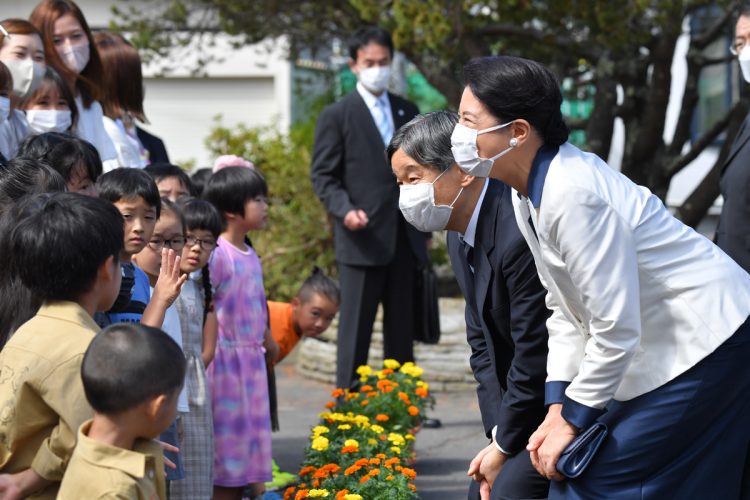 式典が開催される厚岸町の福祉センターで保育園児にお声がけ。男の子から「来てくれてありがとう」と言われ、満面の笑みを浮かべられた