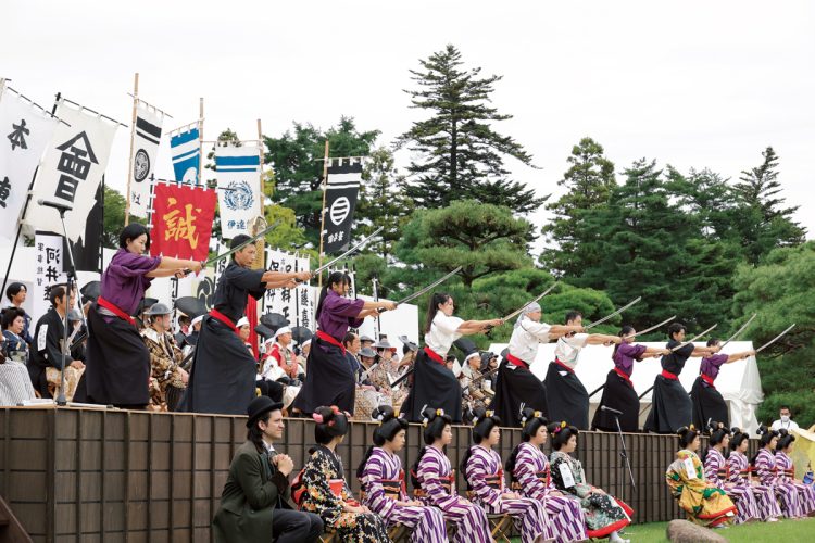 4年ぶりの通常開催となった会津まつり。殺陣の演舞など豪華な催しも行われた