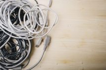 気づいたら増え続けているケーブルの沼 USB Type-CやLightningを「もう何本買ったかわからない」