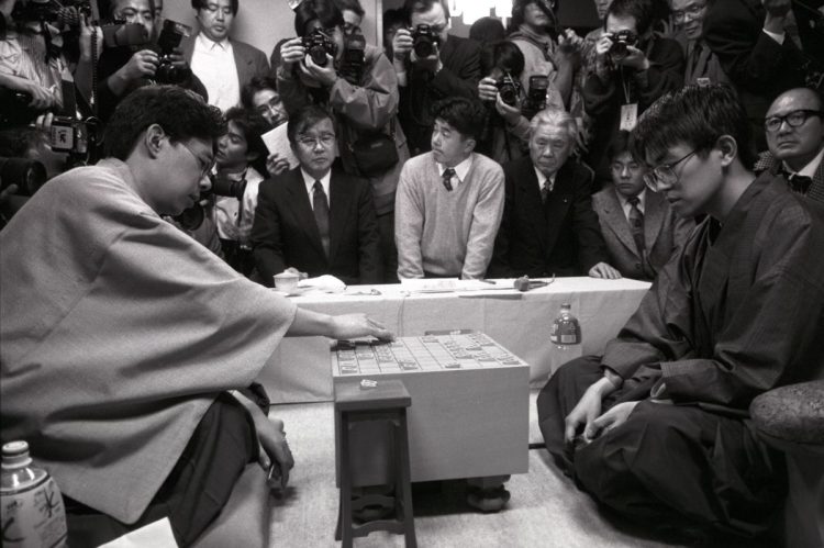 1996年、谷川浩司・王将を破り七冠を達成した