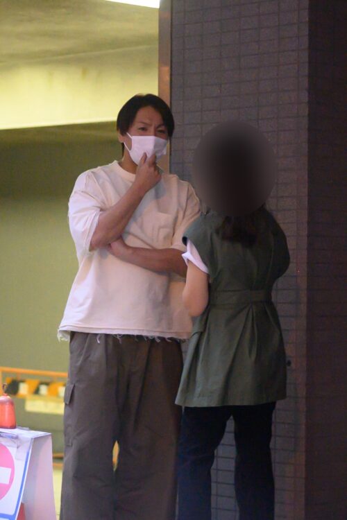 口説いたり連れ帰ったりすることもなく、最後はバイバイして去っていった