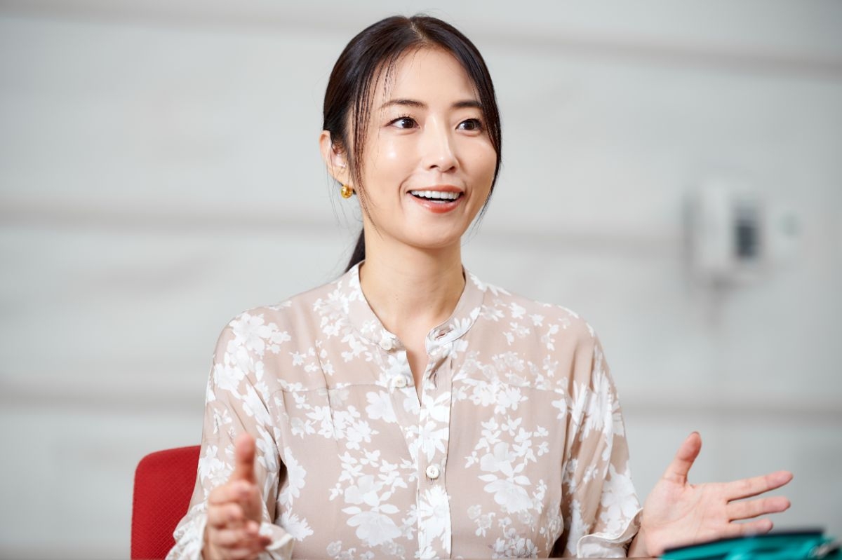 MEGUMIが裏方のプロデュース業を続ける理由「私は女性の生きかたを照らす！ とある日決めたんです」｜NEWSポストセブン