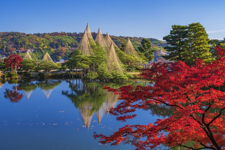 熱海梅園（写真／アフロ）