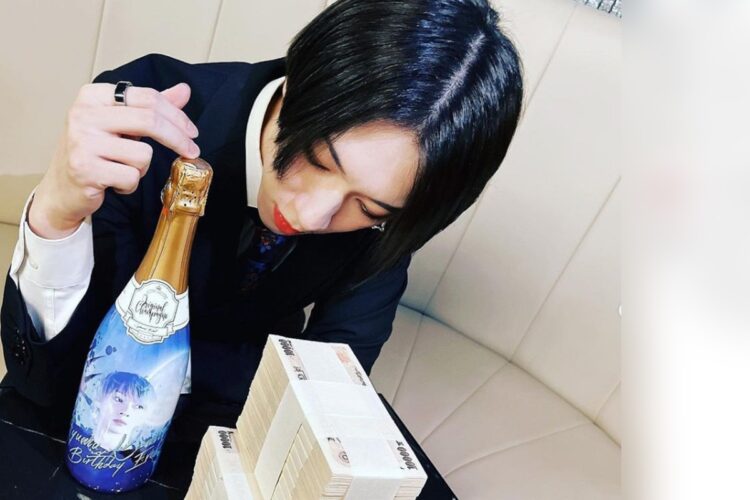 田中容疑者は資産形成術についても発信していた
