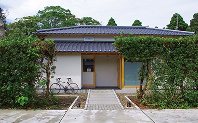 風光明媚な長生村にある山口醫院