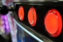 スマスロ北斗の拳ヒットでパチスロの“名機復活”が続々 中高年層の呼び戻し期待も立ちはだかる大きな壁