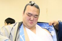 期待を背負いながら短命横綱に終わった稀勢の里（時事通信フォト）