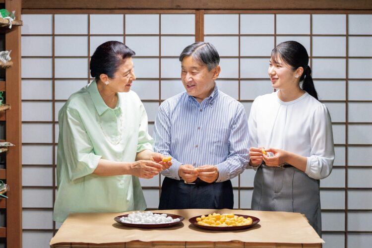 紅葉山御養蚕所にて