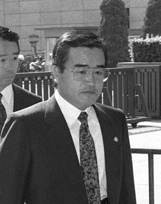 「闇社会の守護神」と呼ばれた故・田中森一弁護士（1990年撮影、時事通信フォト）