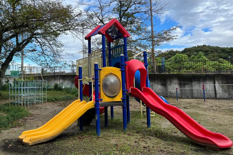 女児が意識不明の状態で倒れていた滋賀県大津市の公園