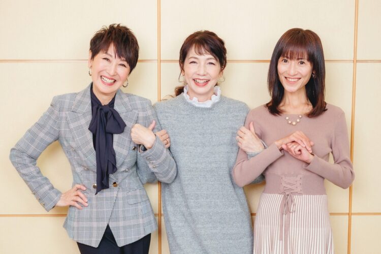 （左から）吉川美代子アナ、渡辺真理アナ、木村郁美アナ
