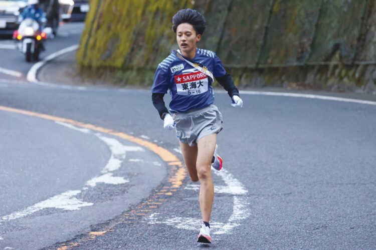 東海大学を退学した後、創価大学に入学した異色の経歴を持つ吉田響（写真／AFLO）