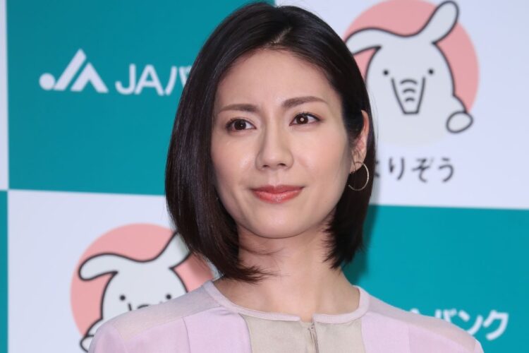 MCとしても女優としても活躍する松下奈緒