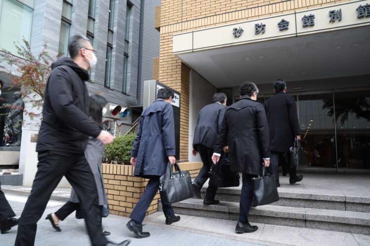 東京地検特捜部は12月19日、二階派への強制捜査に踏み切った（時事通信フォト）