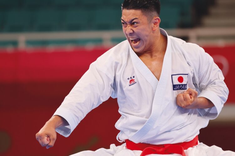 喜友名諒さん 2020年東京五輪・男子形金(写真/AFLO)