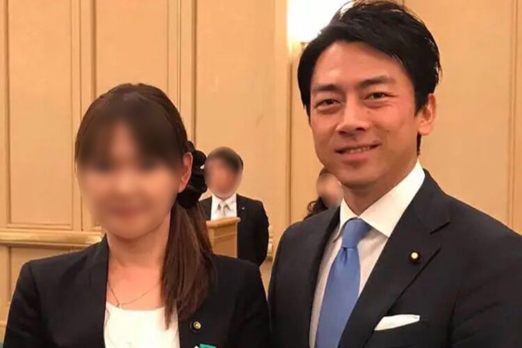 元市議のAさんと小泉進次郎のツーショット（Facebookより）