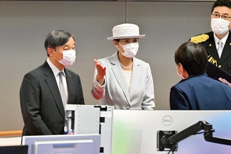 雅子さまもお話を聞かれた（写真／JMPA）