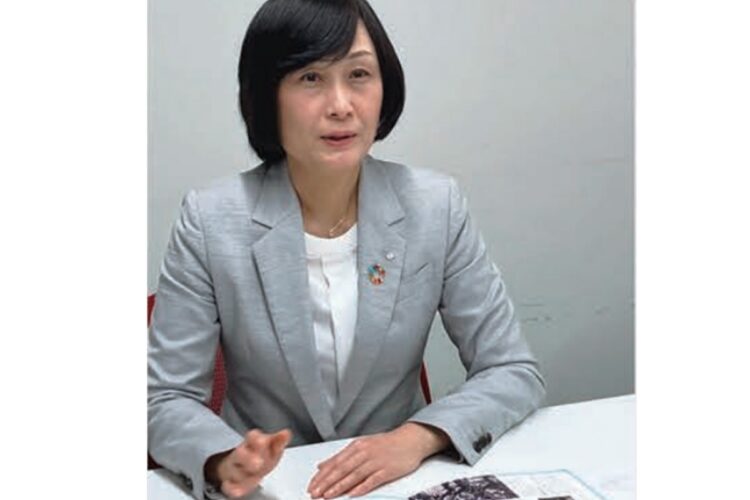 CAとしてキャリアをスタートさせた鳥取氏（広報誌より）