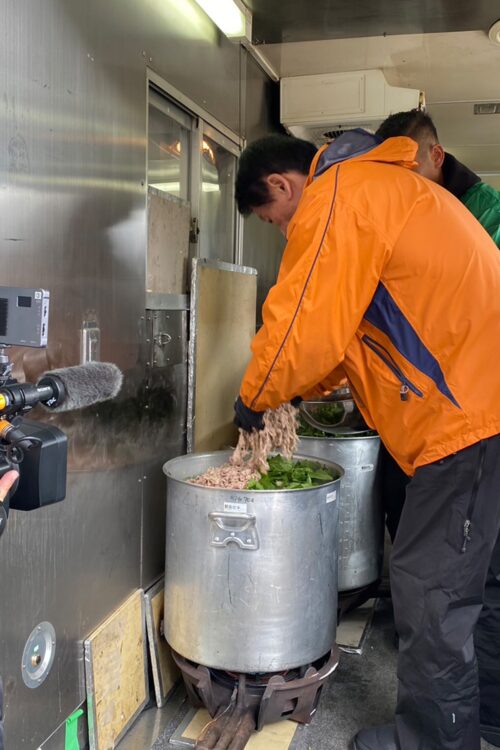 地震からまだ半月だが、自前で運んだ支援物資の数は、個人としては破格の物量