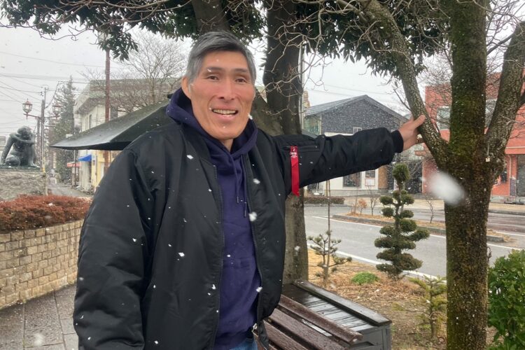 篠原さんが暮らす長野県安曇野市は、取材した1月上旬に5センチほどの積雪となっていた