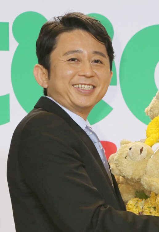 有吉弘行（時事通信フォト）