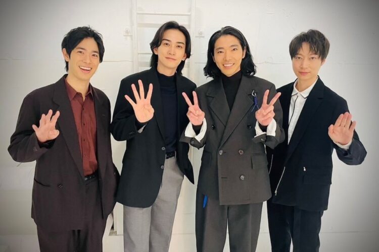 藤原家を演じる4人（はんにゃ金田のインスタグラムより）