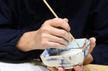 「日本文化に触れる習い事」にハマる人々　『金継ぎ』でリフレッシュ体験、『雅楽』で姿勢もよくなる