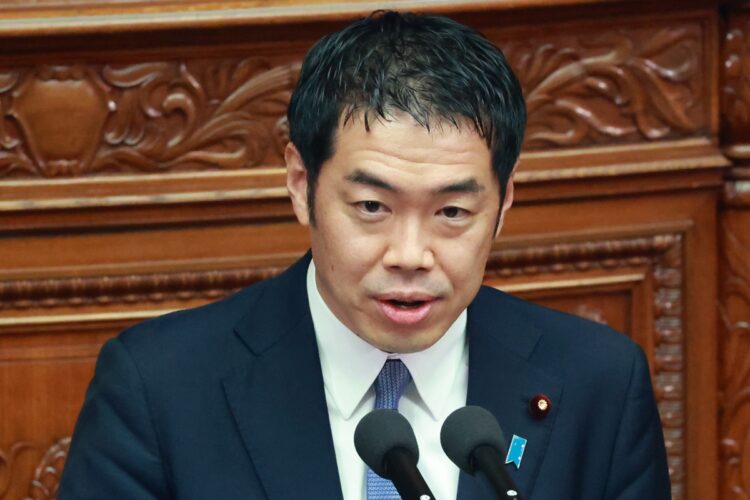 自民党・新谷正義副幹事長が参加したパーティーの全容とは？（時事通信フォト）